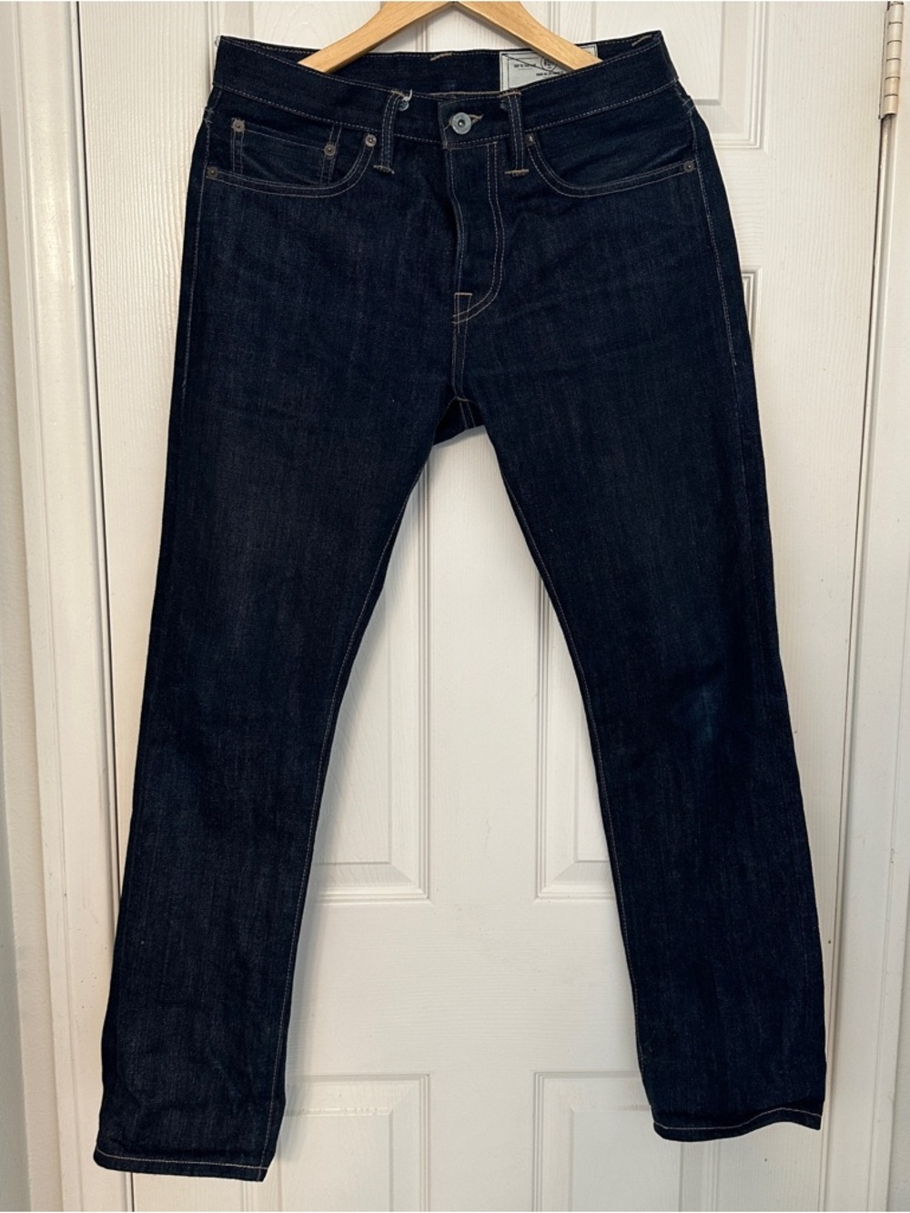 RGT Slub Stanton Selvedge
Denim Jeans